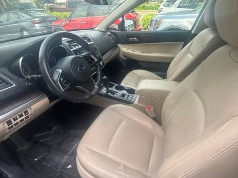 Used 2018 Subaru Outback 2.5i Limited AWD/4WD image 12