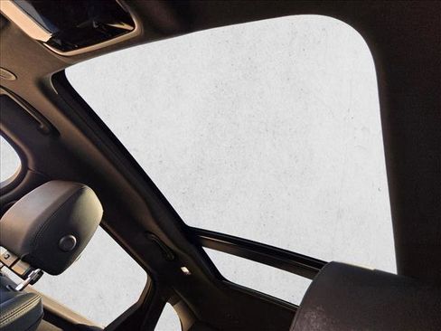 Used 2026 Land Rover Range Rover Velar S image 16