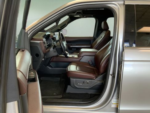Used 2022 Ford Expedition Max Limited AWD/4WD image 29