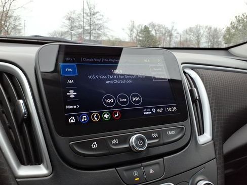 Used 2023 Chevrolet Malibu LT image 18