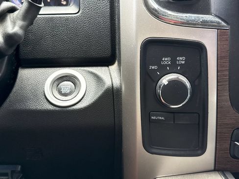 Used 2018 RAM 3500 Laramie w/ Convenience Group AWD/4WD image 19