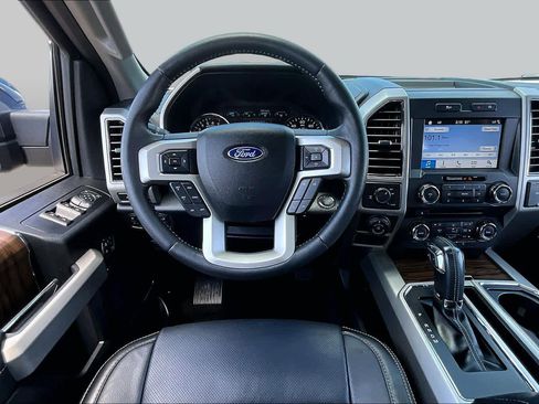 Used 2018 Ford F150 Lariat RWD image 6