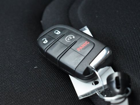 Used 2022 Jeep Renegade Latitude w/ Convenience Group image 14