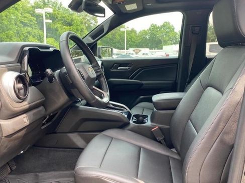 Used 2023 Chevrolet Colorado LT w/ LT Convenience Package III AWD/4WD image 15