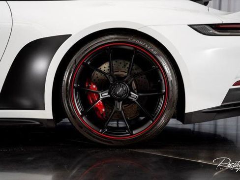 Used 2022 Porsche 911 GT3 RWD image 11
