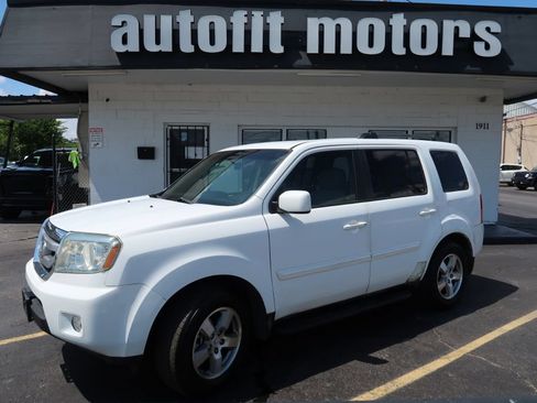 Used 2010 Honda Pilot EX image 1