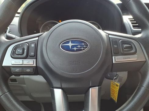 Used 2017 Subaru Forester 2.5i Premium w/ All-Weather Package image 21