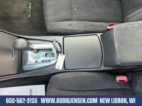 Used 2012 Nissan Altima 2.5 S FWD image 23