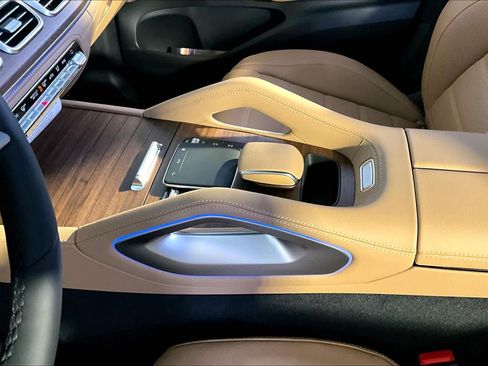 New 2026 Mercedes-Benz GLE 450 4MATIC image 10