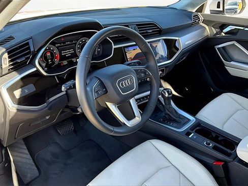 Certified 2025 Audi Q3 2.0T Premium Plus w/ Premium Plus Package image 13