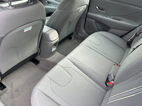 Used 2026 Hyundai Elantra Sport FWD image 15