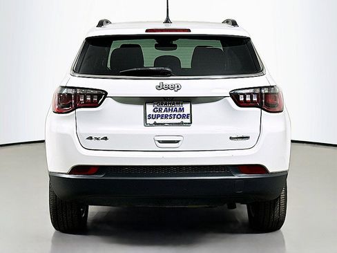 Used 2022 Jeep Compass Latitude image 6