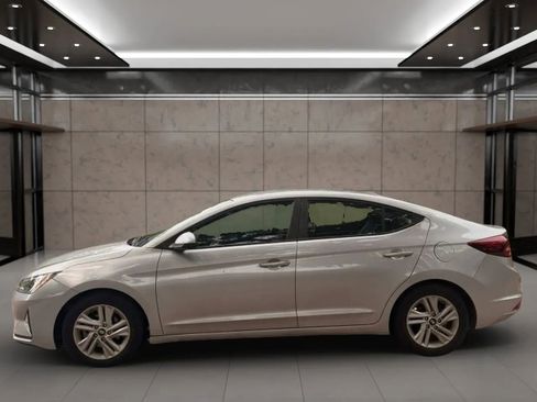 Used 2020 Hyundai Elantra SEL w/ Cargo Package (C1) FWD image 4