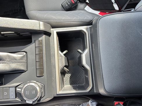 Used 2024 Toyota Tacoma SR5 image 29