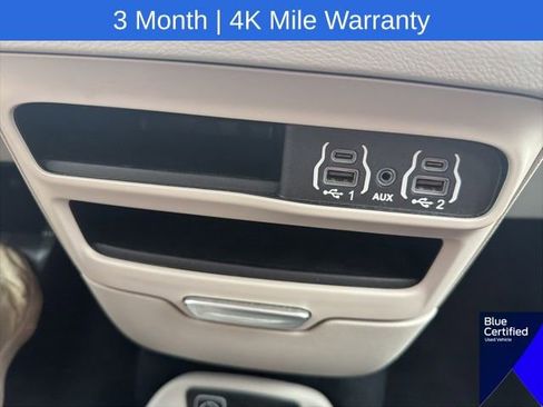 Used 2023 Chrysler Voyager LX FWD image 34