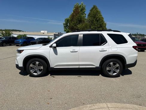 Used 2023 Honda Pilot EX-L image 6