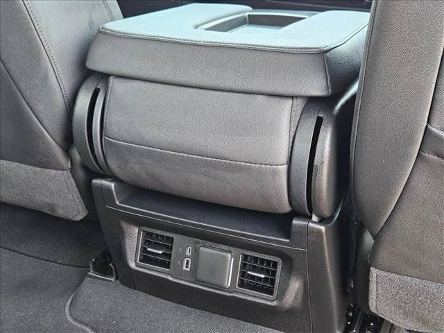 Used 2026 GMC Sierra 1500 SLT AWD/4WD image 20