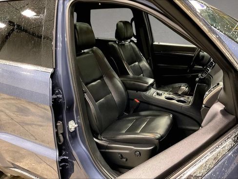Used 2020 Jeep Grand Cherokee Limited w/ Luxury Group II AWD/4WD image 29