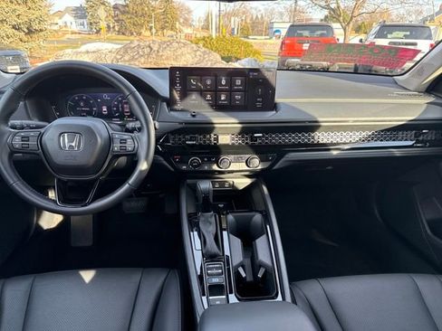 Certified 2025 Honda Accord EX-L image 24