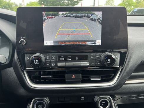 Used 2024 Toyota Grand Highlander AWD image 19
