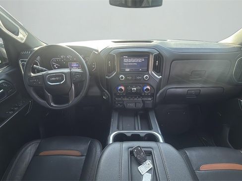 Used 2022 GMC Sierra 1500 AT4 w/ AT4 Preferred Package image 9