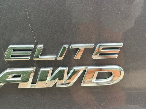 Used 2022 Honda Pilot Elite image 7