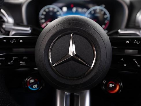 Used 2022 Mercedes-Benz SL 55 AMG 4MATIC image 38