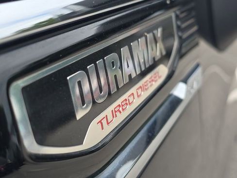 Used 2022 GMC Sierra 1500 SLT AWD/4WD image 8