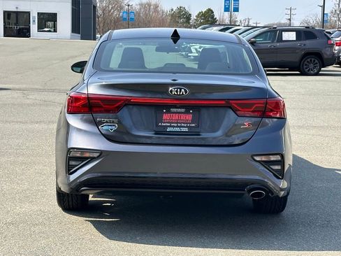 Used 2019 Kia Forte S w/ S Premium Package image 7