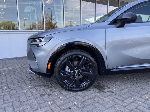 Used 2023 Buick Envision Preferred image 10