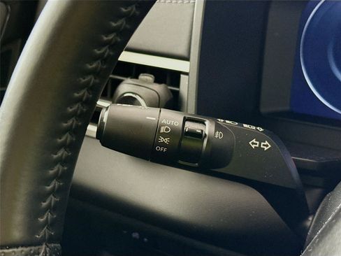 Used 2024 Mitsubishi Outlander SE image 4