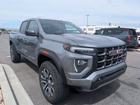 Used 2023 GMC Canyon AT4 w/ AT4 Premium Package AWD/4WD image 4