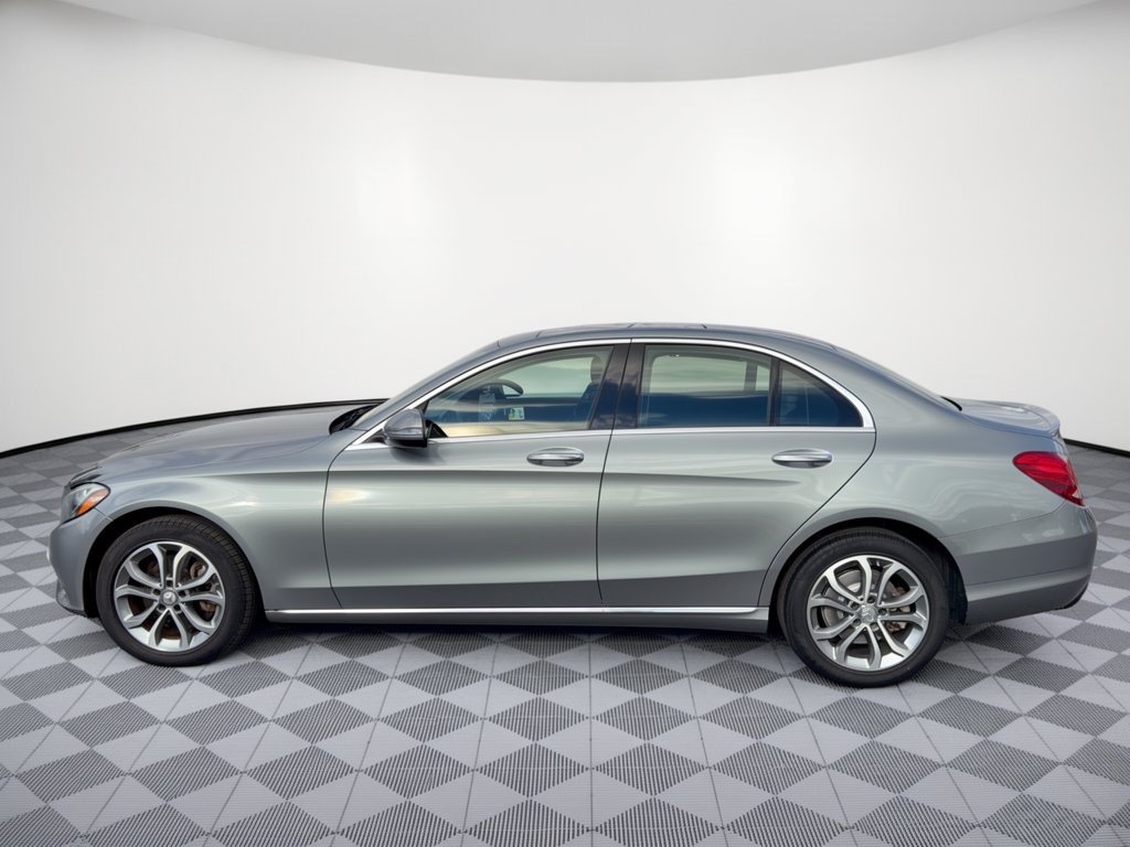 Used 2016 Mercedes-Benz C 300 4MATIC Sedan image 2