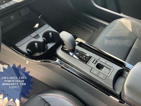 New 2026 Toyota Prius Plug-In Hybrid FWD image 10
