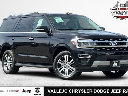 Used 2024 Ford Expedition Limited image 1