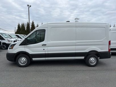 New 2026 Ford Transit 250 148 Medium Roof Extended AWD w/ Load Area Protection Package