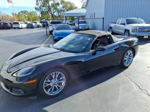Used 2007 Chevrolet Corvette Convertible w/ Preferred Equipment Group RWD image 10