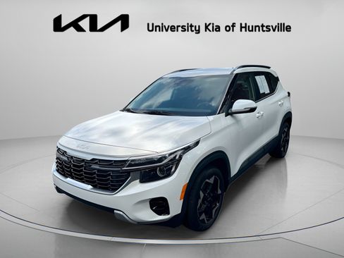 Used 2024 Kia Seltos EX FWD image 4