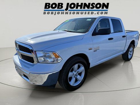 Used 2023 RAM 1500 Classic SLT AWD/4WD image 7