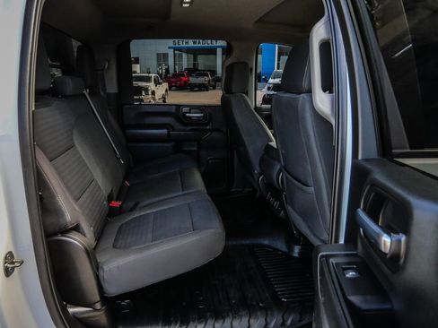 Used 2022 Chevrolet Silverado 2500 LT w/ Convenience Package AWD/4WD image 18