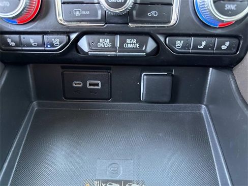 Used 2023 GMC Yukon XL SLT image 26