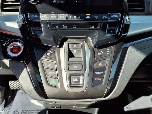 Used 2023 Honda Odyssey Touring image 19