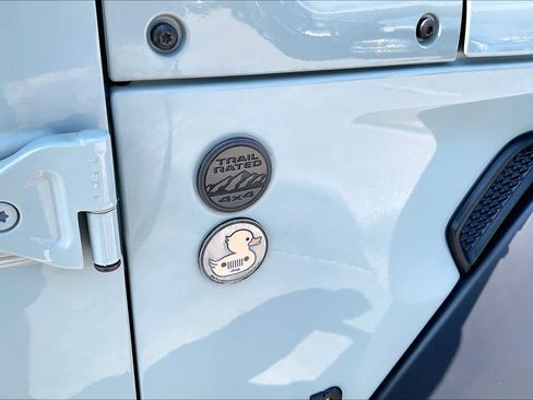 Used 2024 Jeep Wrangler Sport AWD/4WD image 10