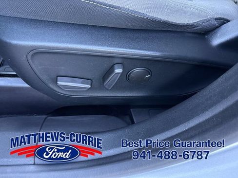 Certified 2020 Ford Escape SE FWD image 10