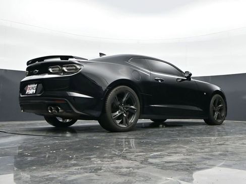Used 2021 Chevrolet Camaro SS RWD image 41