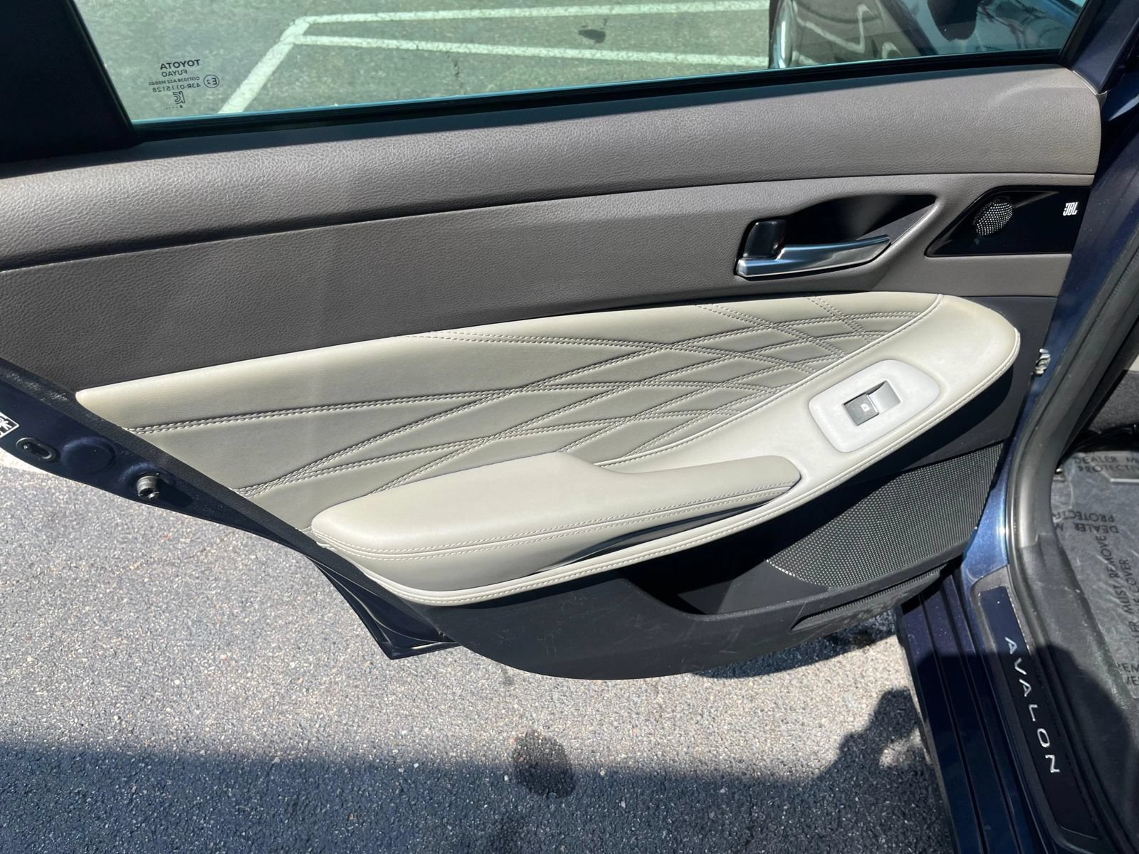 Used 2019 Toyota Avalon Limited w/ Advanced Safety Package FWD image 42