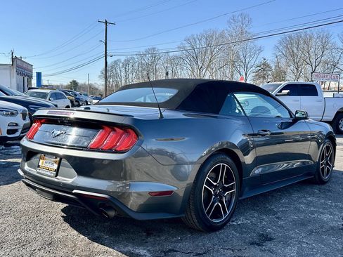 Used 2018 Ford Mustang Premium RWD image 62