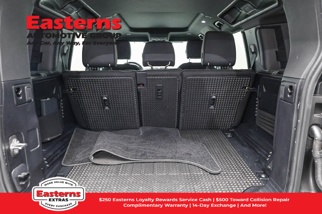 Used 2025 Land Rover Defender 110 S AWD/4WD image 10