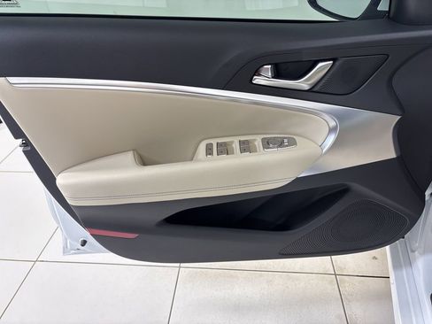 New 2026 Genesis G70 2.5T image 16