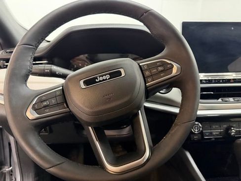 Certified 2024 Jeep Compass Limited image 27